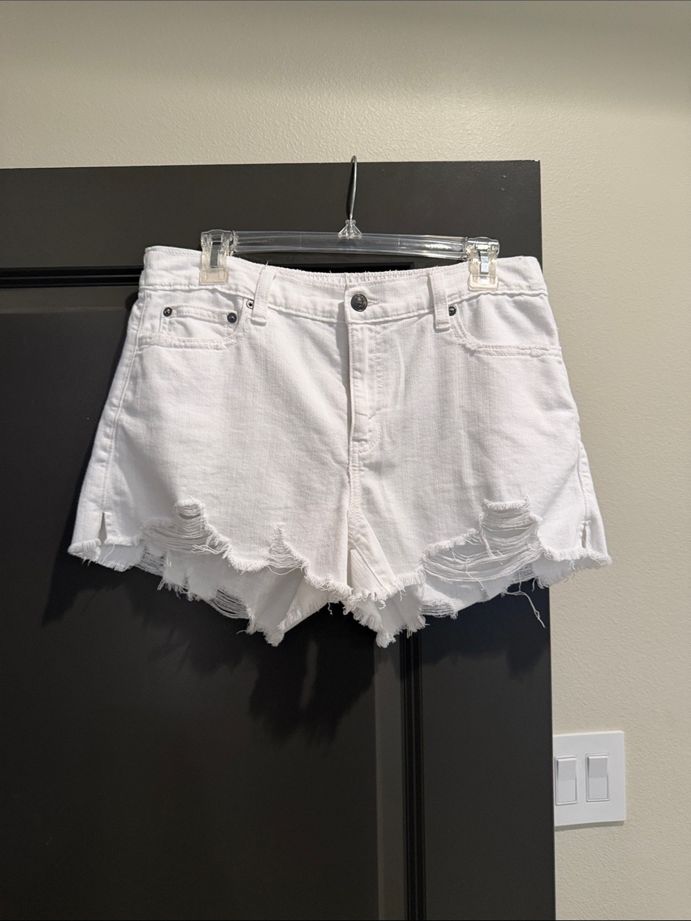 Aerie Distressed White Denim Women's Shorts